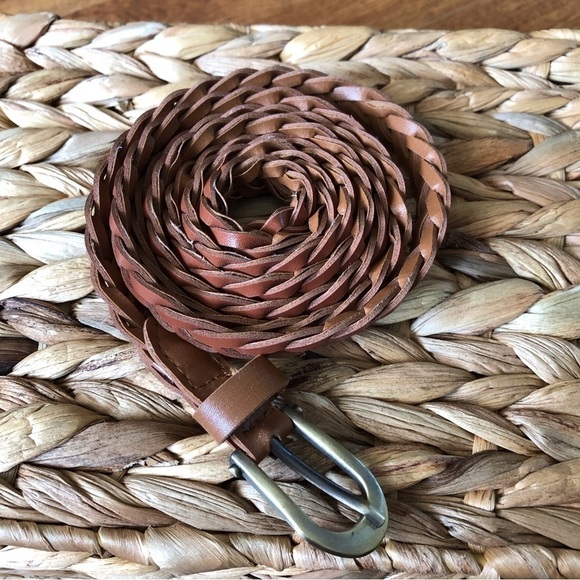 Faux leather breaded belt - Picture 4 of 5
